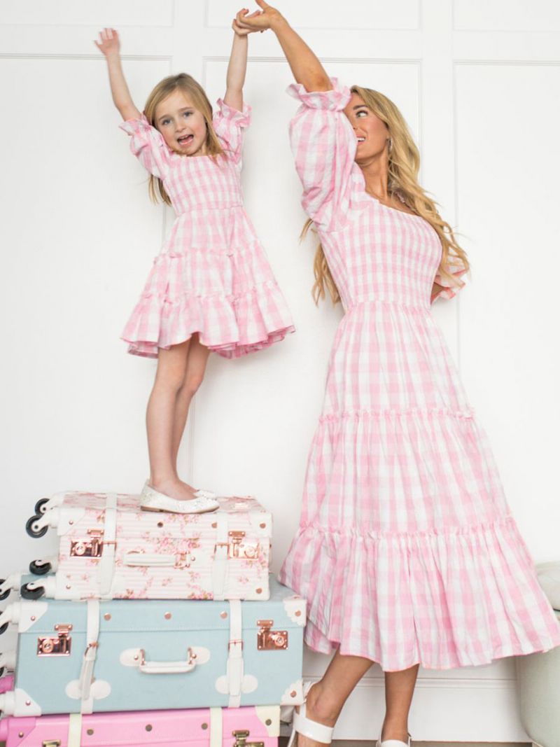 Kvinders Barbie Pink Gingham-kjole Forælder-barn Firkantet Hals Plaid Mellemlang Sommerkjole