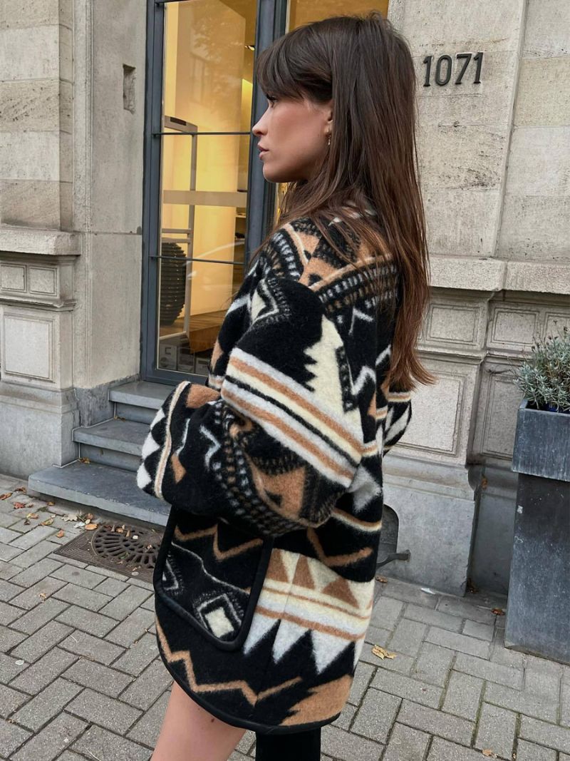 Oversized Aztec Printed Jacket Drop Shoulder Front Buttons Dameovertøj - Sort